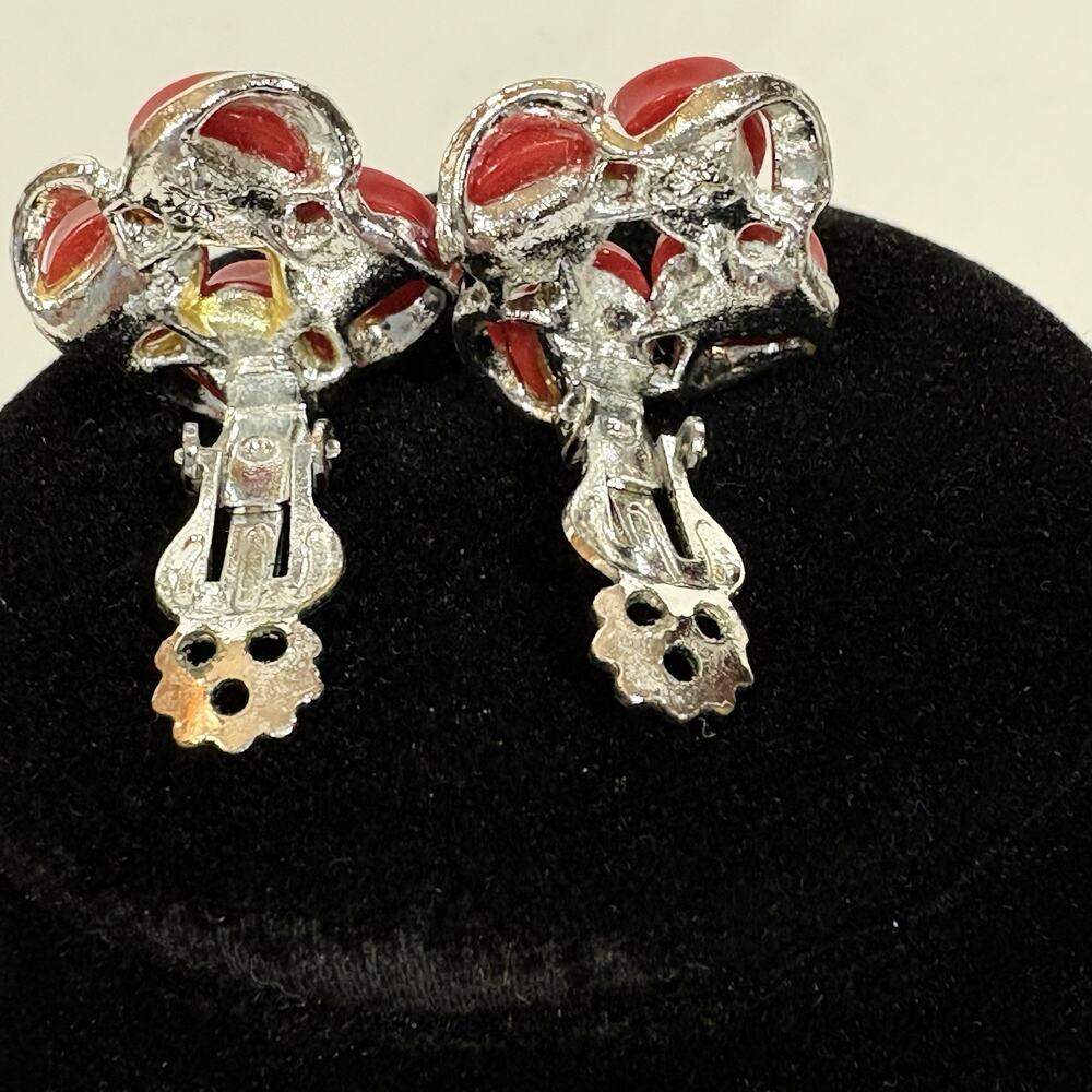 Red Thermoset Necklace and Clip Earrings Vintage Silver Tone Leaves Set Retro - Picture 6 of 10